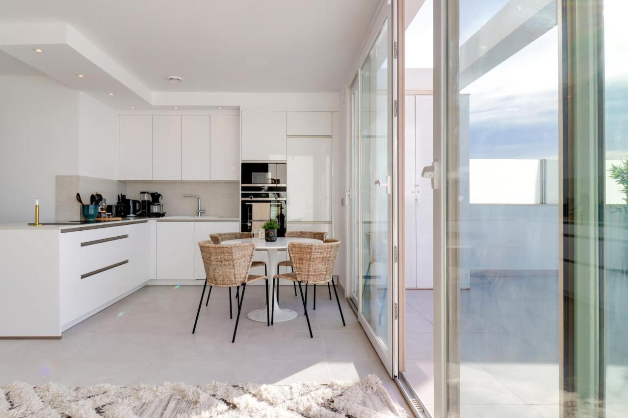 Bayview Hills, Luxury 2 Bedroom Apartment Malaga Bagian luar foto